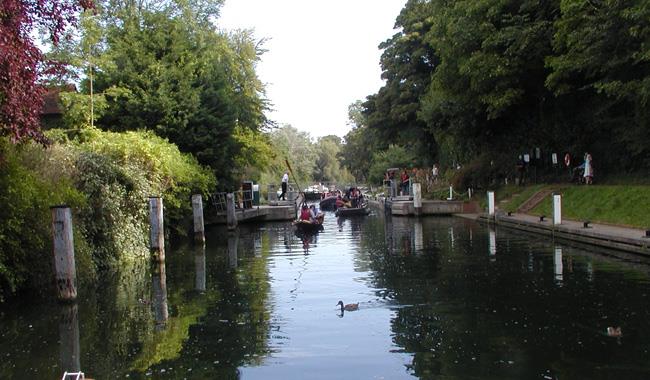 Sonning - Towns & Villages in Sonning, Berkshire - Visit South East England